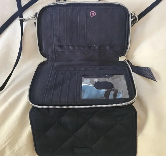 Vera Bradley Black Quilted Crossbody Bag - Picture 4 of 5